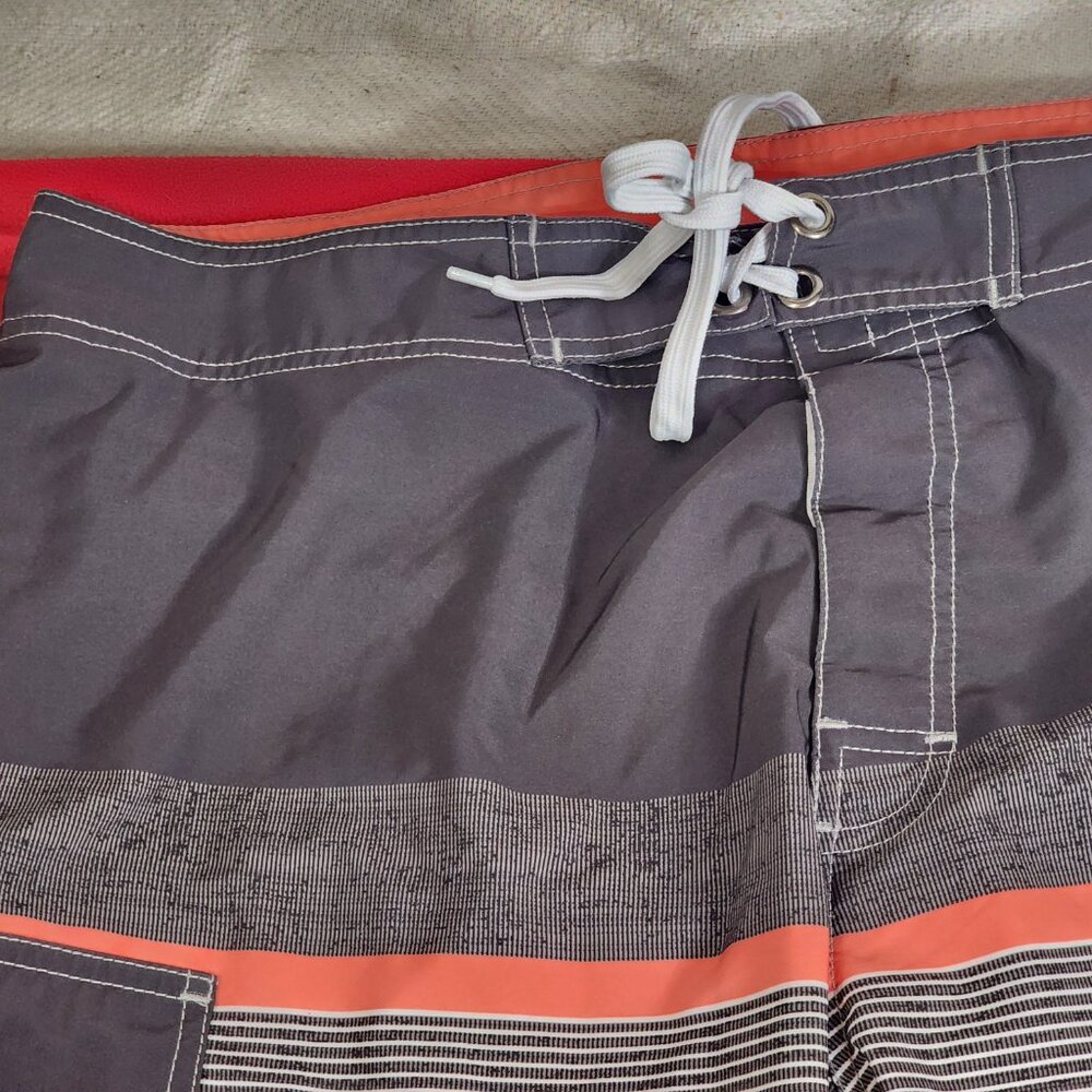 Nonwe Greige Peach Sea Green Poly Span Mesh Lined Pocket Swim Board Shorts Sz 36 - Picture 3 of 16